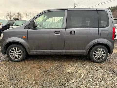 Nissan Otti