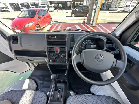 Nissan Clipper Truck
