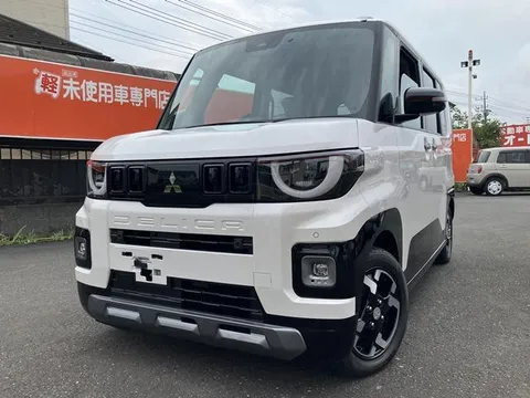 Mitsubishi Delica Mini