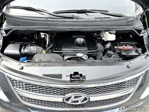 Hyundai Grand Starex