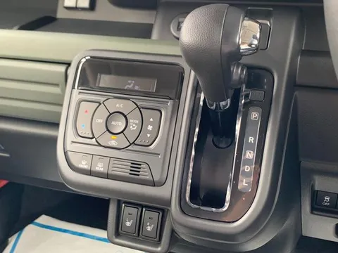 Suzuki Spacia Gear