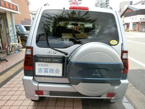 Mitsubishi Pajero Mini