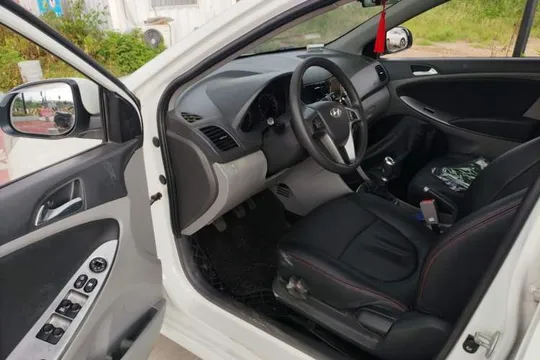 Hyundai Verna (older Generation)