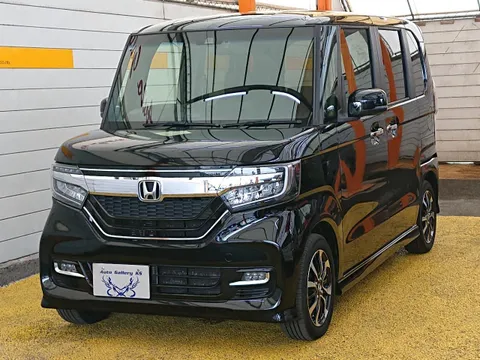 Honda N-BOX Custom