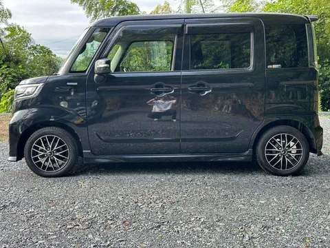 Suzuki Spacia Custom