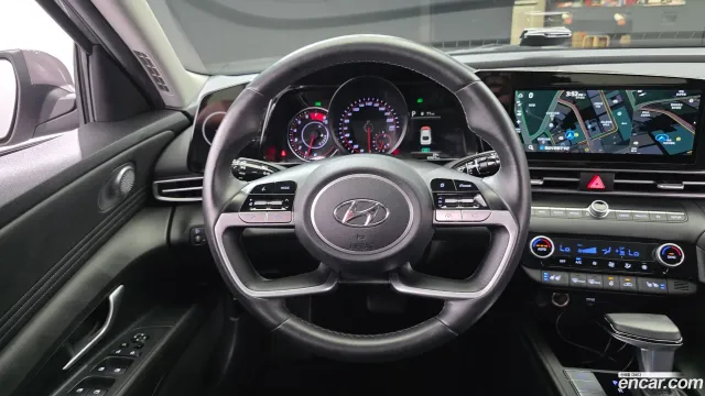Hyundai Elantra (Avante)