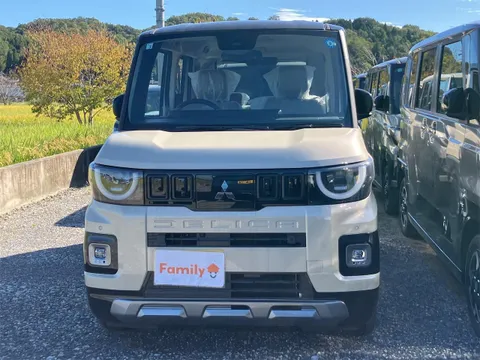 Mitsubishi Delica Mini