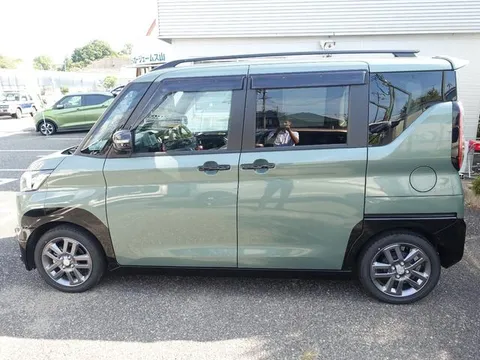 Mitsubishi Delica Mini
