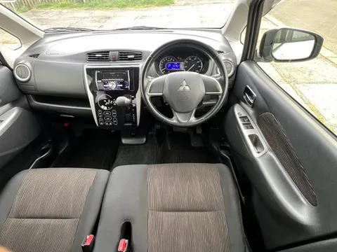 Mitsubishi eK Custom