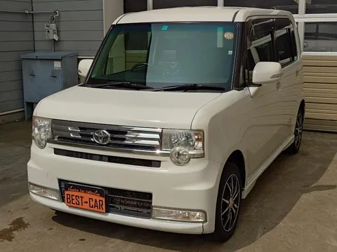 Toyota Pixis Space