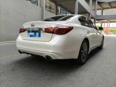 Infiniti Q50L