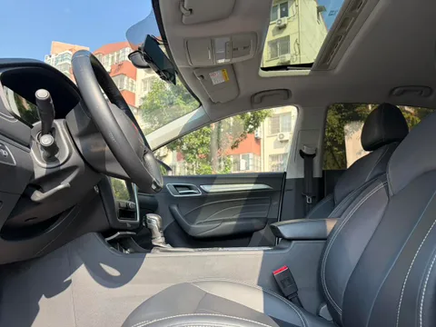 Roewe i6 Classic