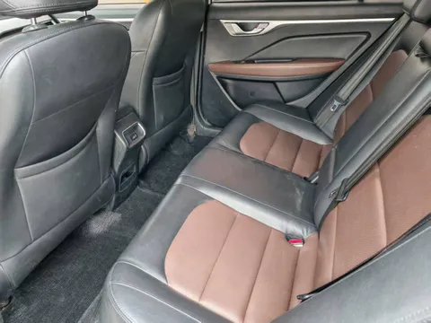 Geely Vision