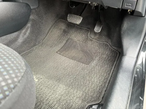 Toyota Yaris (Vitz)