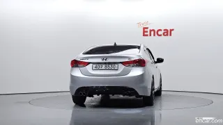 Hyundai Elantra (Avante)