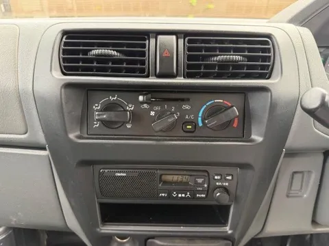 Mitsubishi Minicab Van