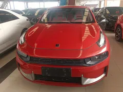 Lynk & Co 03