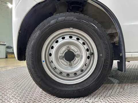 Mitsubishi Minicab Van