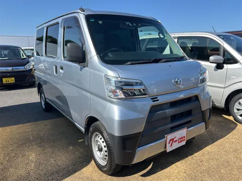 Toyota Pixis Van