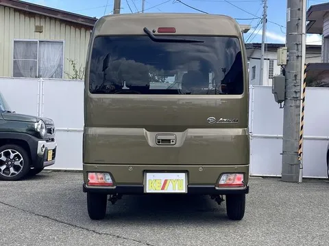 Daihatsu Atrai