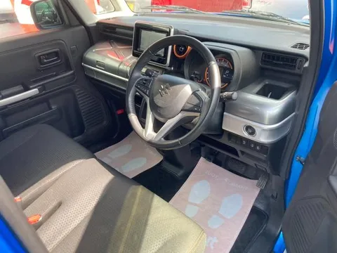 Suzuki Spacia Gear