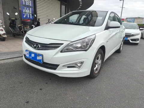 Hyundai Reina