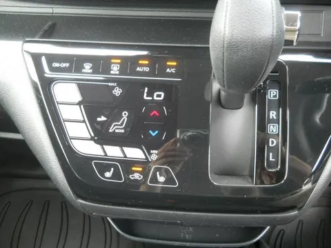 Mitsubishi eK X