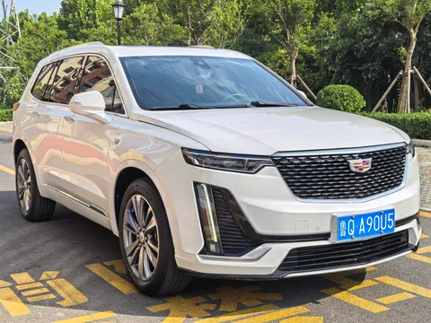 Cadillac XT6