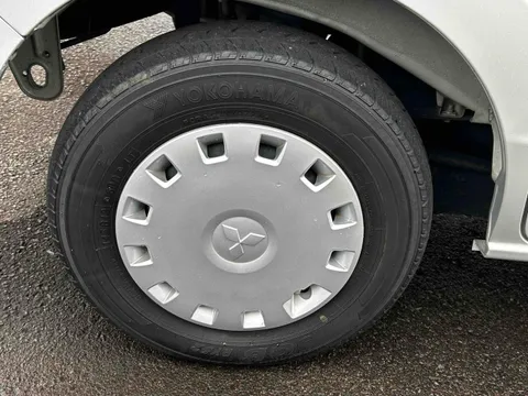 Mitsubishi Minicab Van
