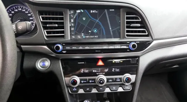 Hyundai Elantra (Avante)