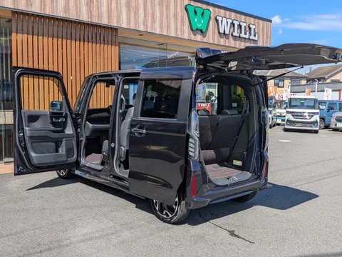 Honda N-BOX Custom