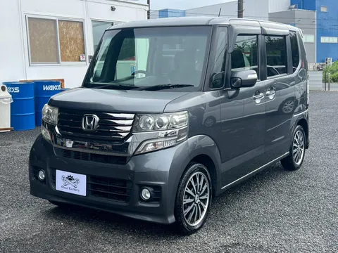 Honda N-BOX Custom