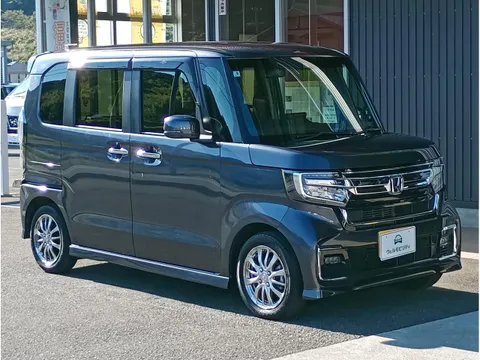 Honda N-BOX Custom