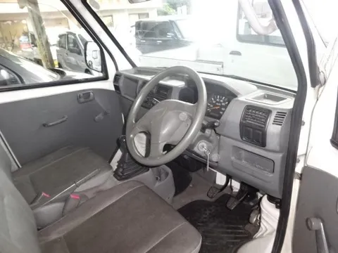 Nissan Clipper Truck