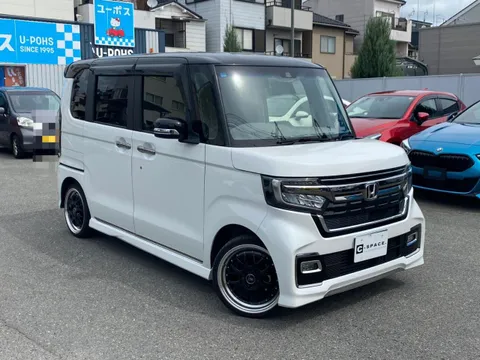 Honda N-BOX Custom