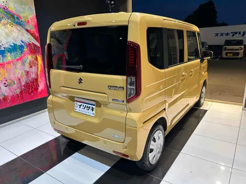 Suzuki Spacia