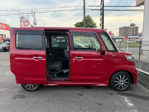 Suzuki Spacia Custom