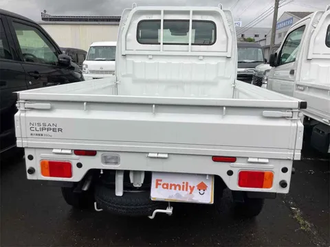 Nissan Clipper Truck