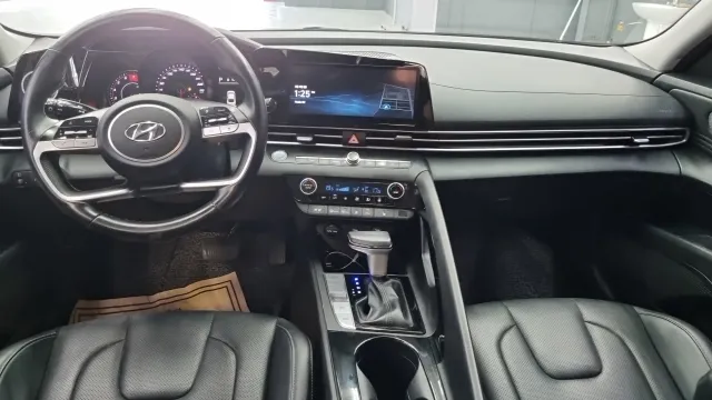 Hyundai Elantra (Avante)