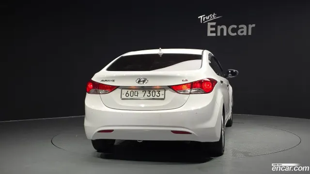 Hyundai Elantra (Avante)