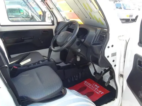 Mitsubishi Minicab Truck