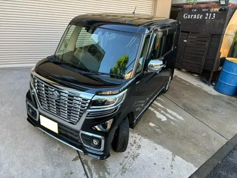 Suzuki Spacia Custom