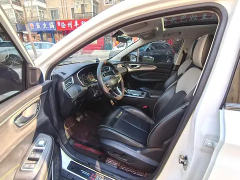 Roewe RX5