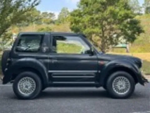 Mitsubishi Pajero JR