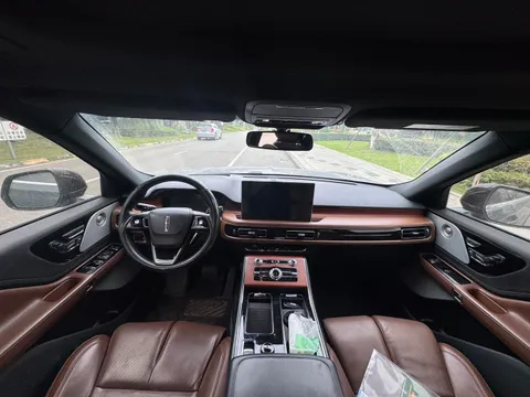 Lincoln Aviator