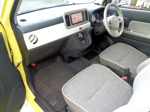 Daihatsu Mira Tocot
