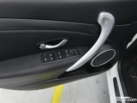 Renault SM3