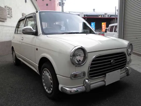 Daihatsu Mira Gino