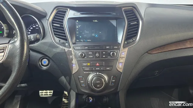 Hyundai Grand Santa Fe (Maxcruz)