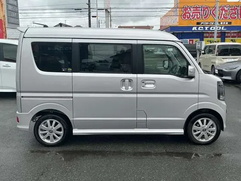 Nissan Clipper Rio